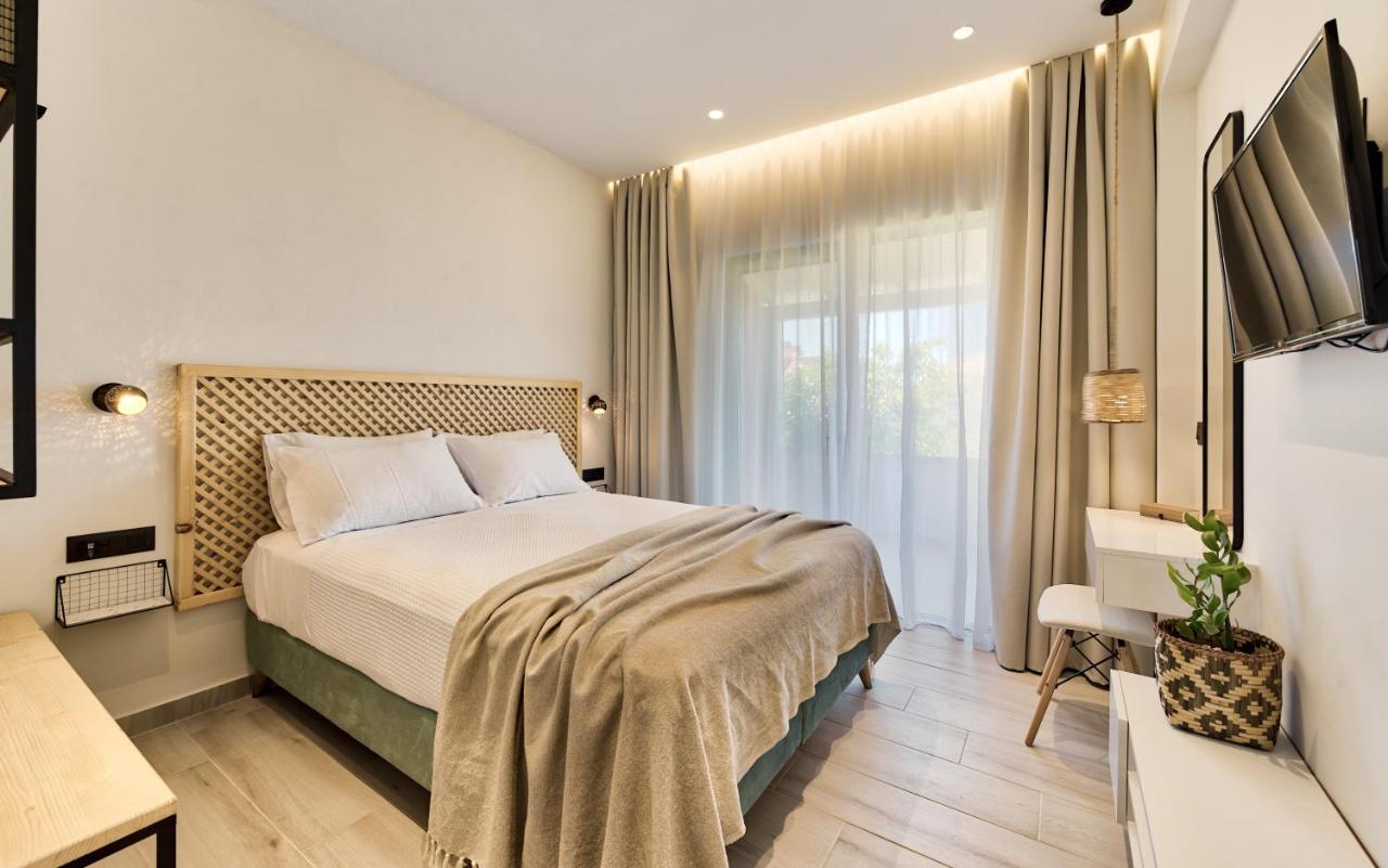 Nomas Living Aparthotel Kalamaki  Exterior photo